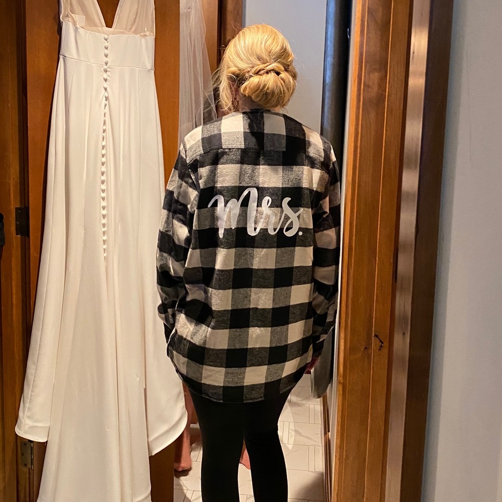 Oversized Mrs bridal Flannel